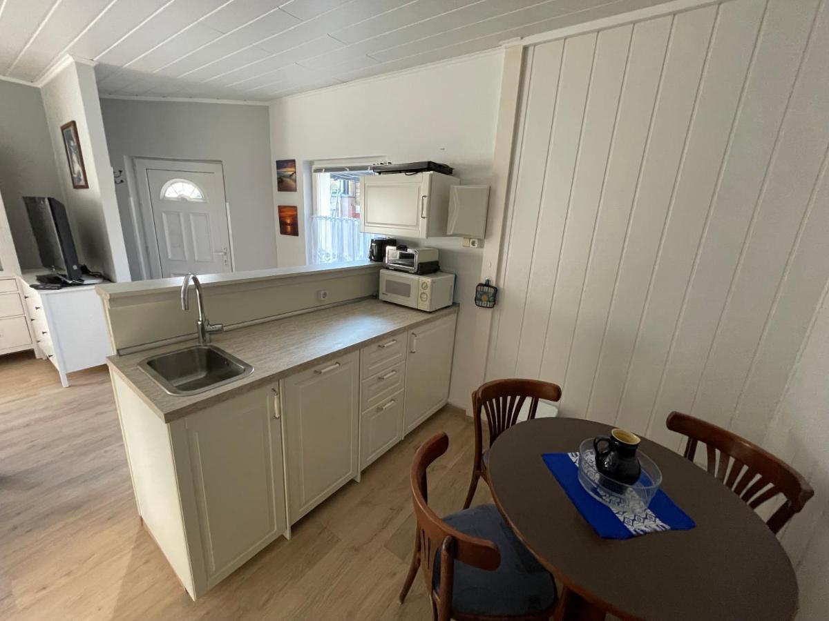 Schoener Ferienbungalow Umgeben Von Natur Und Nicht Weit Zur Ostsee Neubukow Eksteriør bilde